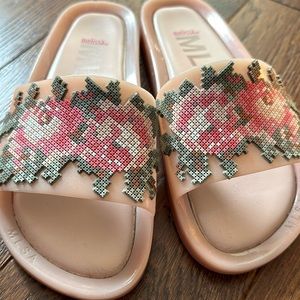 Melissa EUC pink slides Size 8